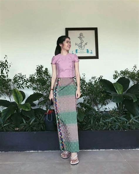 104 Myanmar Burmese Traditional Lace Dresses Fashion 2d Traditional Dresses Designs