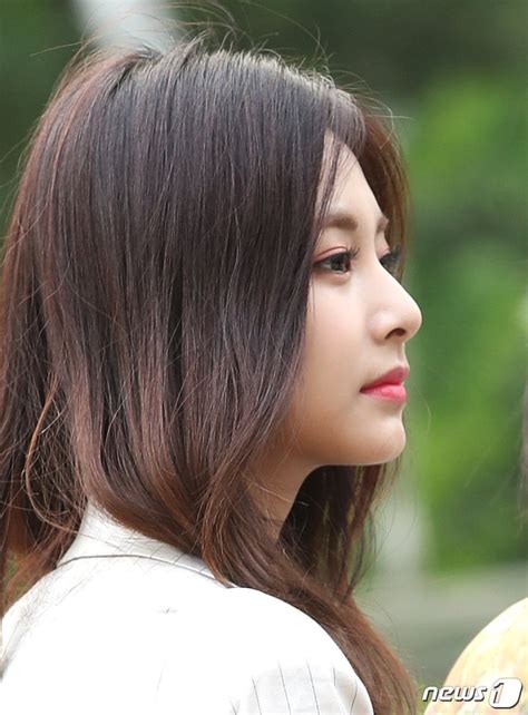 These 30 Photos Of Twice Tzuyus Side Profile Is Proof That Every