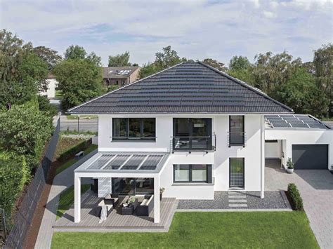 Maurerarbeiten der garagenanbau an der auf der süd/ost seite des einfamilienhauses consulring 7 ist als projekt: Musterhaus Citylife 250 - WeberHaus | Musterhaus.net