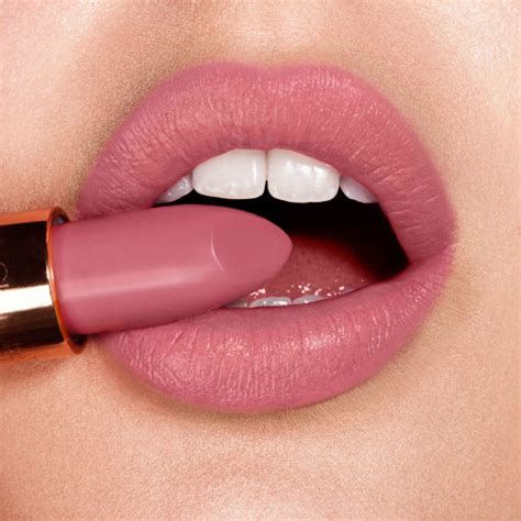 Rose Pink Lipstick Kissing The Duchess Charlotte Tilbury