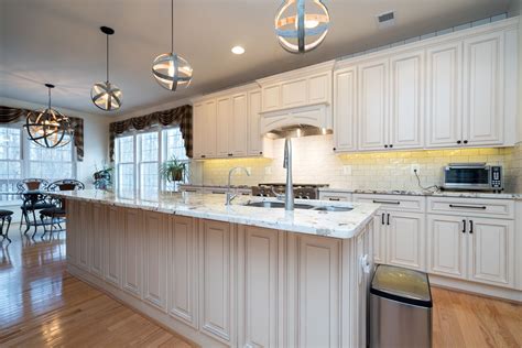 Connect with the best bathroom remodelers in your area who are experts in updating baths, sinks, vanities, flooring, tile, lighting, and more. Kitchen Renovation Fairfax, VA - Kitchen Cabinets (With images) | Kitchen remodel, Kitchen ...