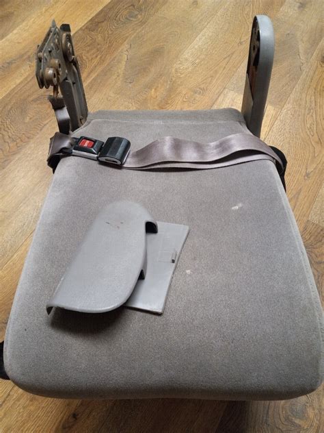 1999-2010 Ford F250 F350 F450 Gray Cloth Center Middle Jump Seat