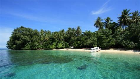 Tiga Pantai Di Jayapura Bukti Keindahan Wilayah Indonesia Timur