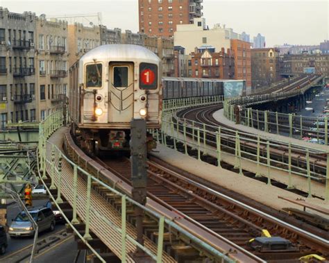 No 1 Train On Elevated Subway Tracks Inwood New York Cit Flickr