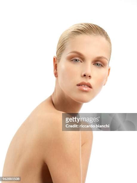 Perfect Body Blonde Photos And Premium High Res Pictures Getty Images