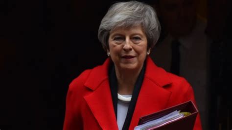 British Pm May Survives Party Confidence Vote But Brexit Deal Still