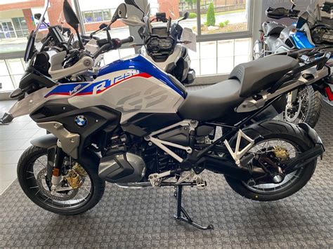 Do keep updating the thread as we fellow enthusiasts always like to learn a thing or two and i learnt a lot about the gs series by going through your very informative thread with beautiful supporting pictures. 2020 BMW R1250GS | Eurosport Asheville