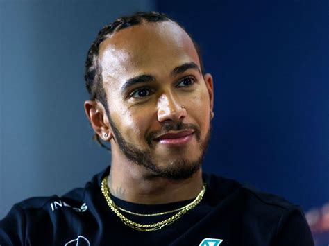 Sir Lewis Hamilton agrees new one-year deal with Mercedes | Express & Star