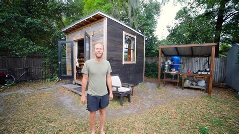 When you have great home decor, you really do need to then focus on a remarkable backyard garden if you want your house to be a comfortable location where good friends and family enjoy spending hours chilling out and taking… $1,500 Backyard 100 Square Feet Tiny House - YouTube