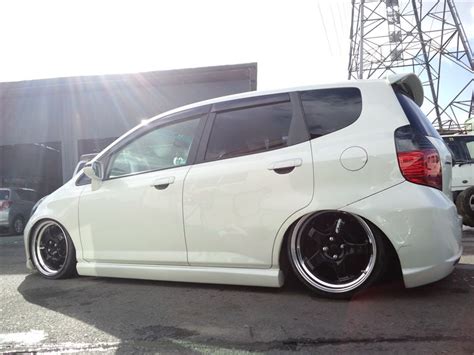 Honda fit modified is popular due to its innovative ctv motor. Modified Honda Fit GDs Here in Japan (Many Pictures inside ...