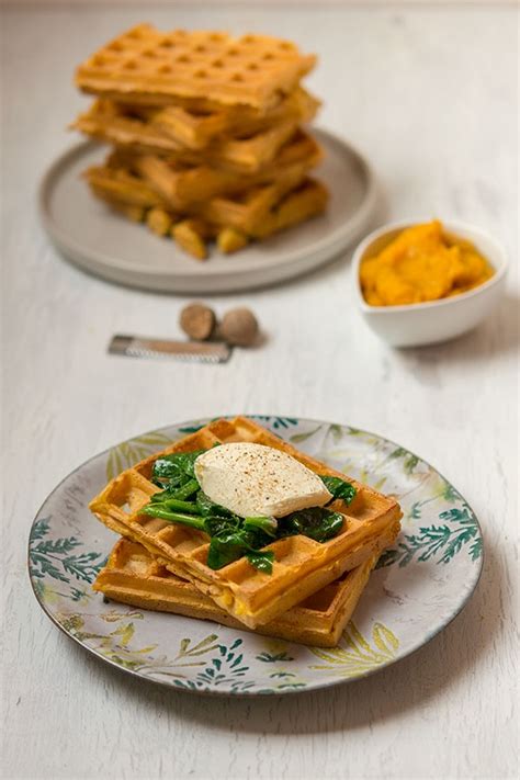 Gaufres salées à la courge butternut épinards crème
