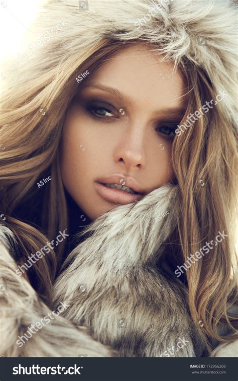 Beauty Fashion Model Girl Fur Hat Stock Photo 172956269 Shutterstock