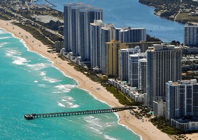 Armani residences condominio lo coloca en el corazón de sunny isles beach, con vistas a la bahía. Sunny Isles Beach preserva o luxo em Miami - Casas em Miami
