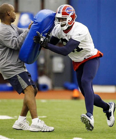 Terrell Owens Goes To Bills Camp Sports Illustrated