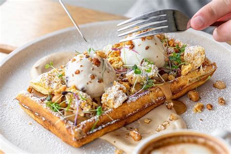 Brisbanes Best Breakfast Cafes Restaurants And Menus Venue List