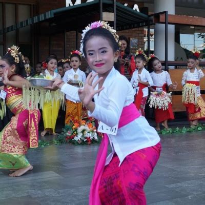 Check spelling or type a new query. Pendet Dance Competition - Plaza Renon