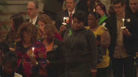 Boston Residents Remember Lives Lost In Newtown