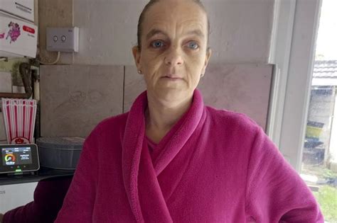 Single Mum Survives On Just One Meal A Day And Has To Use Candles To Light Her House