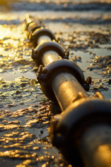 Tools for power, telecom, and seismic cables (makailay) submarine cable installations in the telecom, power and seismic industries. Projects | Optic Marine Indonesia