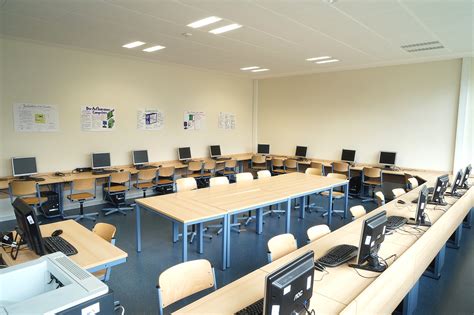 Ein jungforscher abdullah karem (q1). Oberstufe - Grillo-Gymnasium