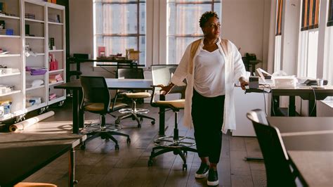 Working From Home Poses Hurdles For Employees Of Color The New York Times