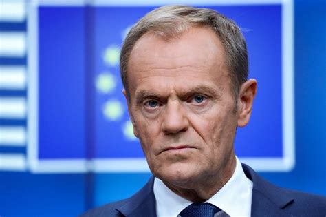 'i could have video caption: Donald Tusk wciąż nie podjął decyzji w sprawie Fideszu ...