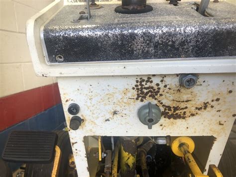 Aug 01, 2017 · the fuse block location may vary with the age and style of the mower, but is generally located along the wiring harness between the battery and the key switch. Fuse caps | IH Cub Cadet Forum