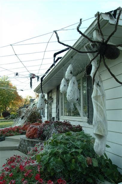 Let your halloween affiliation be known far and wide by placing a giant halloween yard decoration (or two) right out front where all can stop and stare in awe and wonder. Share your photos and videos | WLS | Halloween spider ...