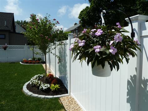 6 X 8 Solid White Straight Top Privacy Vinyl Fence With Solar Lights