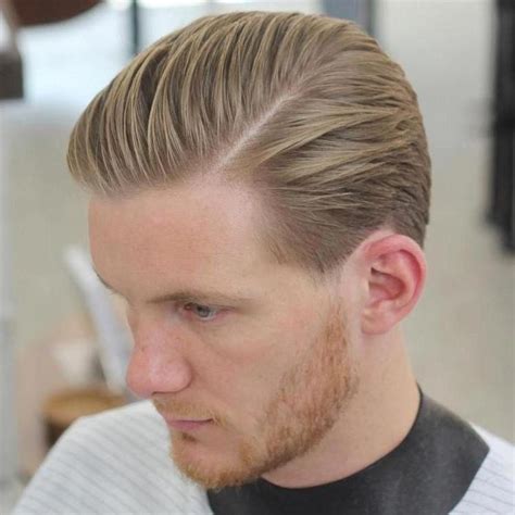 What does a tapered haircut look like? Side-Parted Tapered Haircut For Men #Menshairstyles | Thin ...