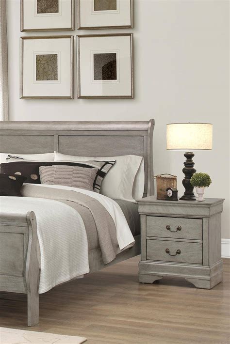 Receive a personal style analysis with furniture choices just for you. Buy Crown Mark B3500 Louis Philip King Panel Bedroom Set 3 ...