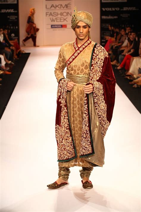Maybe This Is Closer To Mayor Hunters Maharaja Costume For The Wedding