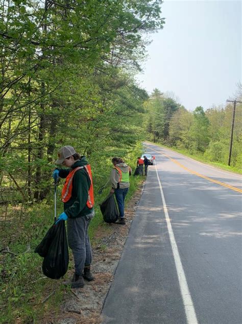 In A Few Hours 745 Pounds Of Litter Removed From Watersheds Boothbay