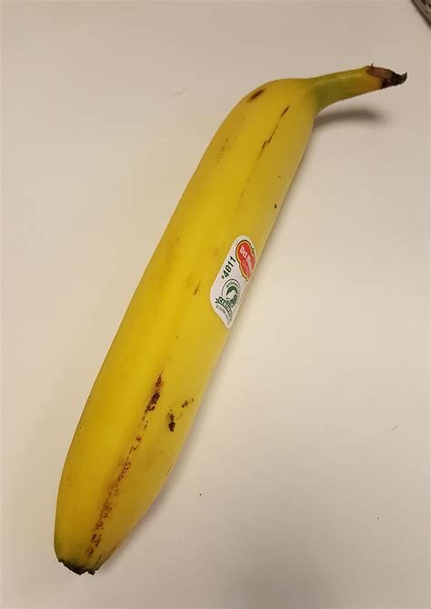 This Super Straight Banana Mildlyinteresting