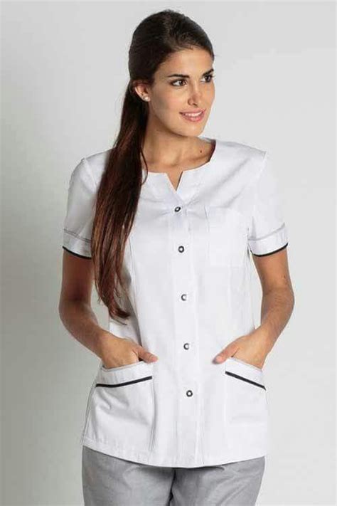Pin By Fabiola Zuñiga On Uniforme Nurse Fashion Scrubs
