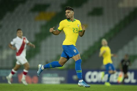 Born in são josé dos campos, são paulo, yuri alberto joined santos' youth setup in 2013 at the age of twelve. Calciomercato, Hellas e Benevento sul giovane Yuri Alberto ...