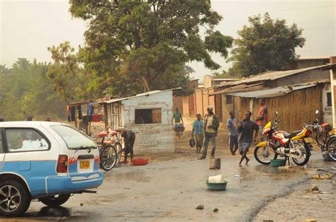 Burundi ligger på det afrikanske høyplatået, og er en del av riftdalen. Burundi - Hoffnung im Herzen von Afrika | unterwegs ...