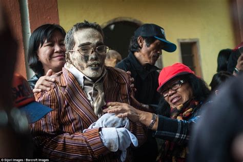 Manene Festival Why Do Indonesians Dig Up Dead Relatives Every 3 Years