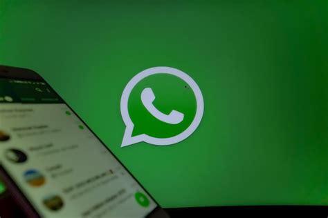 How To Pin And Unpin Whatsapp Chat On Iphone And Android Phone