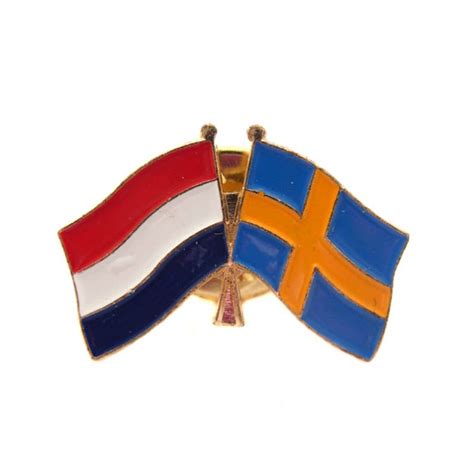 De vlag van zweden draagt een geel scandinavisch kruis op een lichtblauwe achtergrond. Pins Dasspelden Manchetknopen : PIN / BROCHE VLAG ...