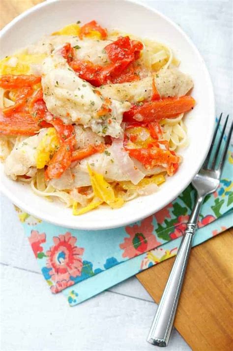 This recipe uses chicken breast to keep it on t. Instant Pot Chicken Scampi - Ready in Minutes! - Princess ...