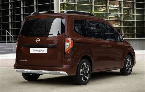 2022 Nissan Townstar Ev To Replace E Nv200 Based On Renault Kangoo E