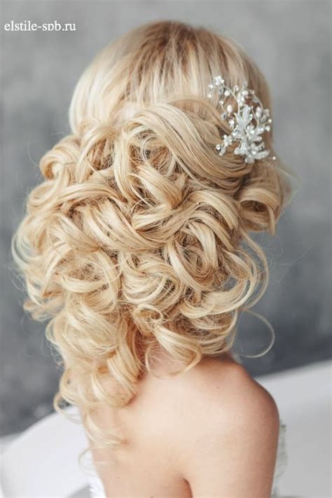 There are so many wedding hairstyles for long hair to choose from—should you put it up in an this wedding hairstyle for long hair is timeless and sophisticated, making it an ideal choice for a formal separate a classic ponytail into three different sections for a unique, whimsical updo for long hair. long wavy wedding updo hairstyle with hairpieces | Deer ...