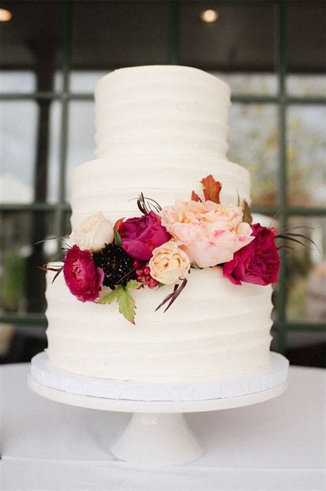 Red Fall Winery Wedding Wedding Cake With Flowers And