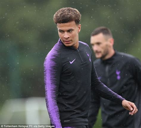 Selon plusieurs médias anglais comme le mirror, le latéral. No new faces as Harry Kane and co gear up for Tottenham ...