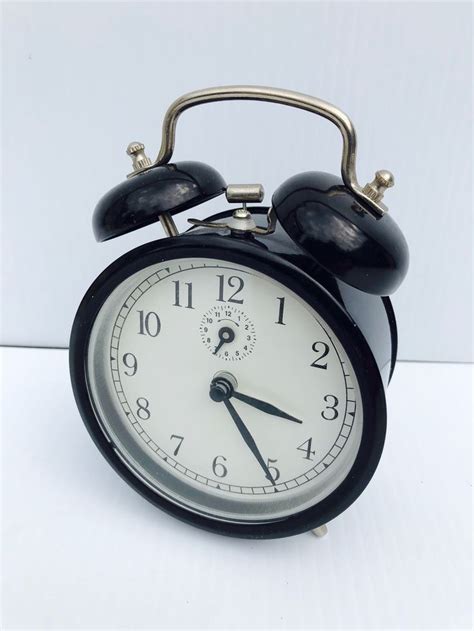 Vintage Black Metal Twin Bell Wind Up Alarm Clock Etsy Vintage