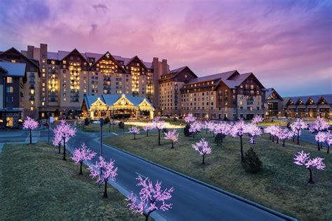 Gaylord Rockies Resort And Convention Center In Denver Best Rates
