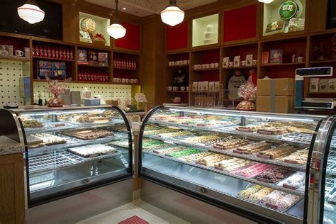 Take A Look Inside The Sugary Goodness Of Carlos Bakery