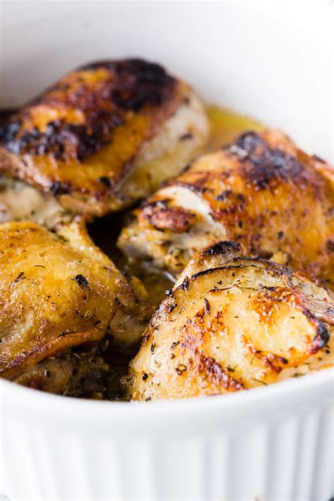 I use boneless skinless chicken thighs in this recipe. Oven Roasted Greek Chicken Thighs - Easy Peasy Meals