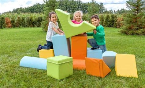 Outdoor spielzeug aus holz ist allerdings etwas teurer. Ausgefallenes Spielzeug für draußen | Geschenkideen ...